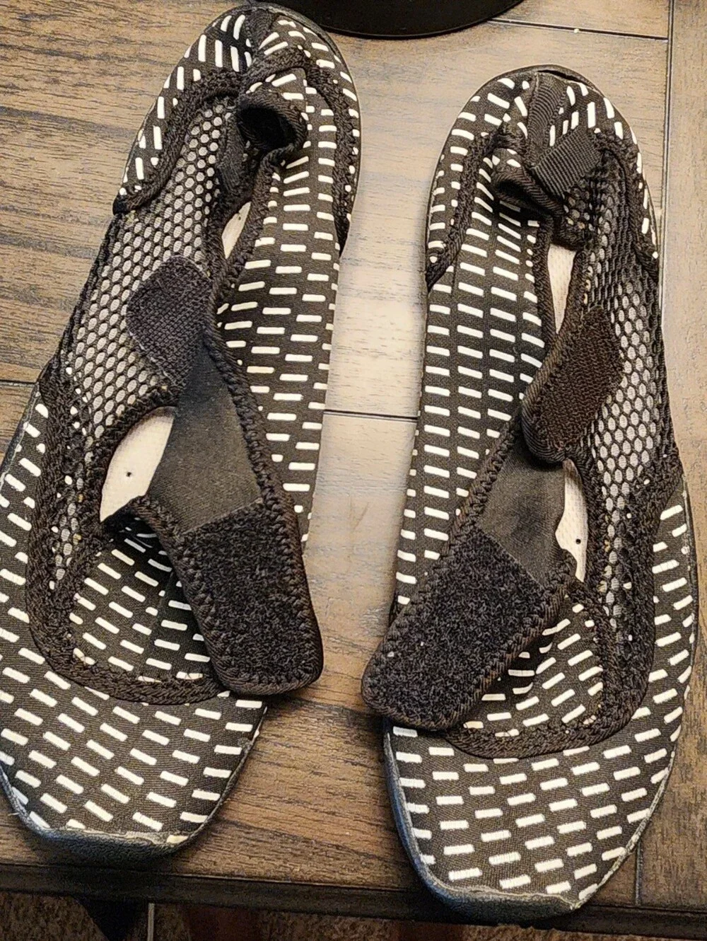 JSPORT Mermaid Too Women's Water Shoes Size 6.5 Black Mesh Aqua Beach Pool